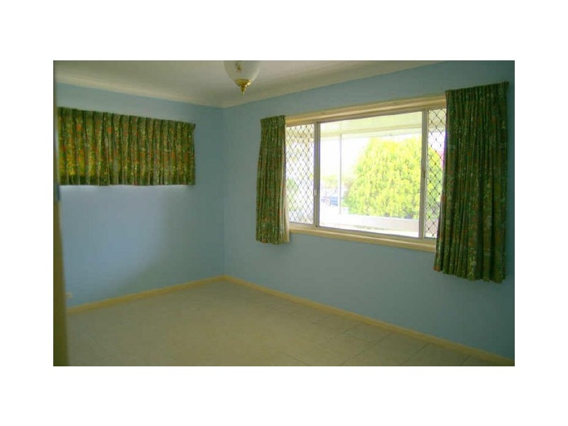 12 Endsleigh Street, Macgregor QLD 4109