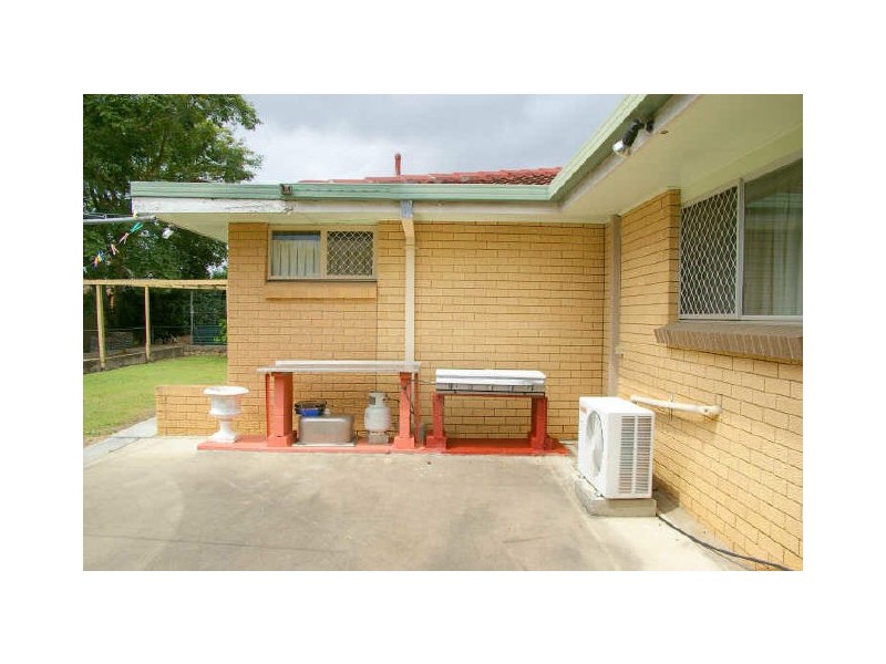 12 Endsleigh Street, Macgregor QLD 4109