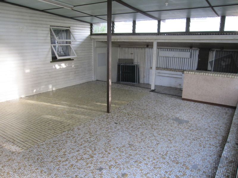 1689 Logan Road, Upper Mount Gravatt QLD 4122