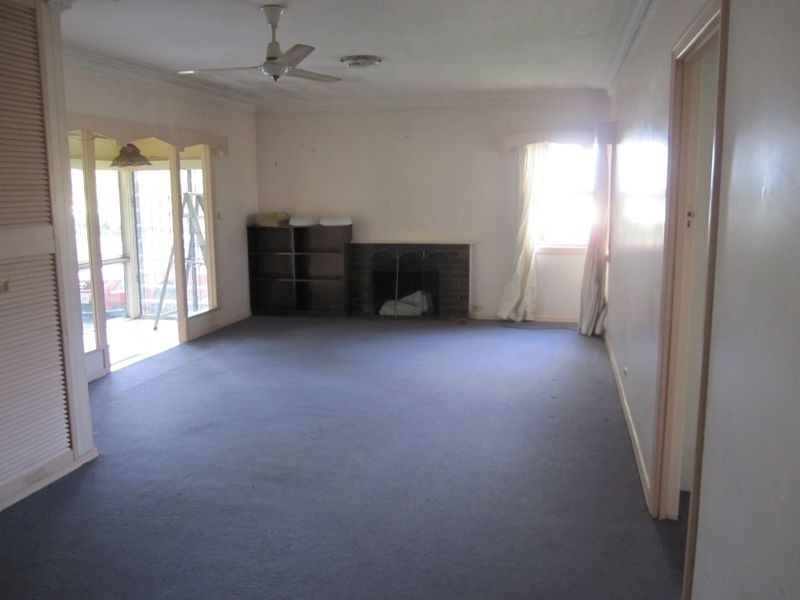 1689 Logan Road, Upper Mount Gravatt QLD 4122