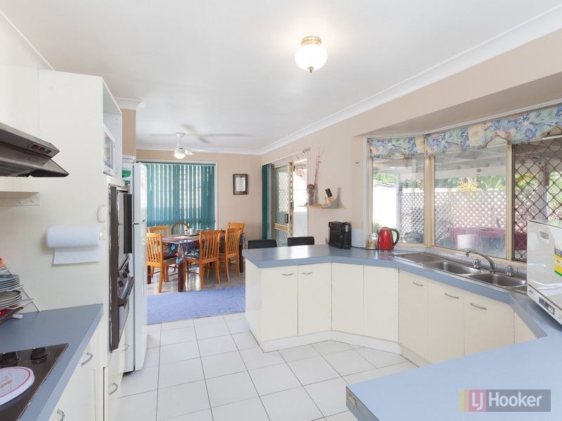 21 Boorala Crescent, Eight Mile Plains QLD 4113