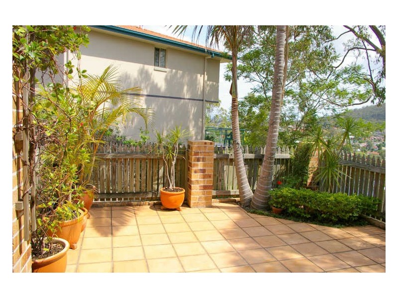 1/66 Crest Street, Mount Gravatt East QLD 4122