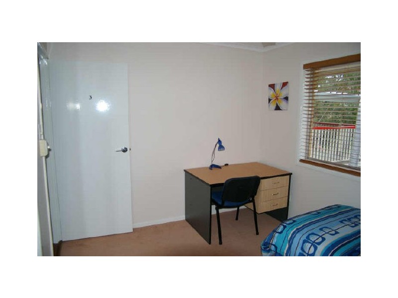 Room 3/513 Broadwater Road, Mansfield QLD 4122