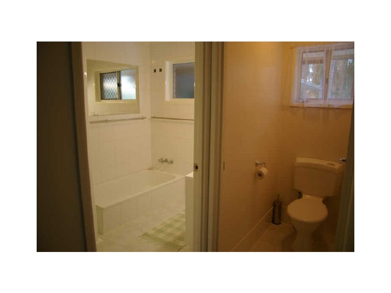 Room 3/513 Broadwater Road, Mansfield QLD 4122