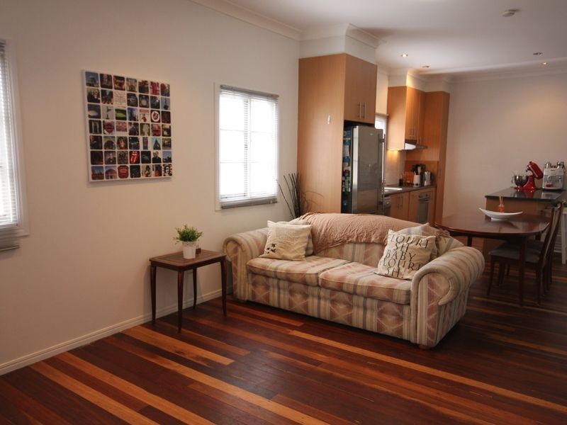 80 Broadwater Road, Mount Gravatt East QLD 4122