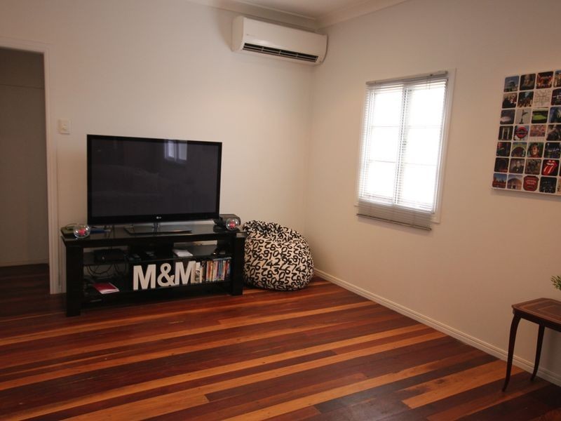 80 Broadwater Road, Mount Gravatt East QLD 4122