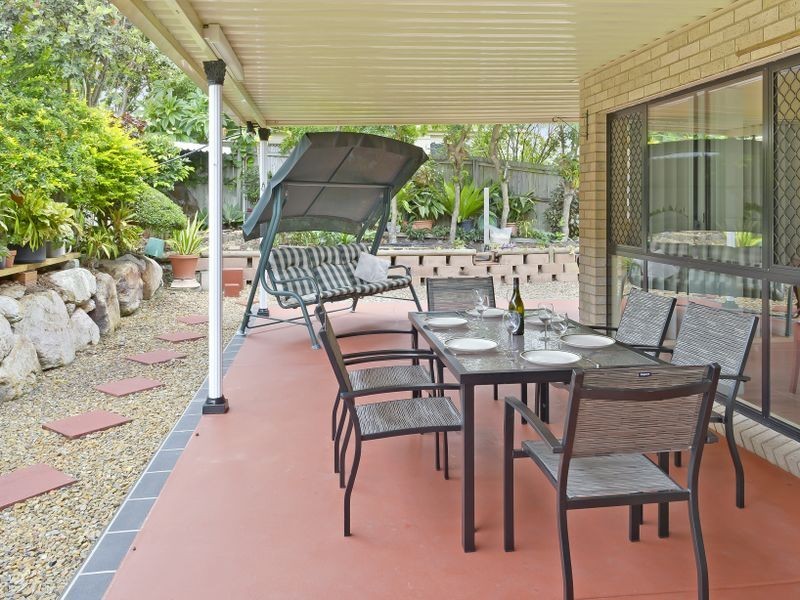 37 Coventry Circuit, Carindale QLD 4152
