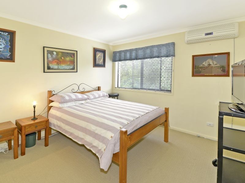 37 Coventry Circuit, Carindale QLD 4152