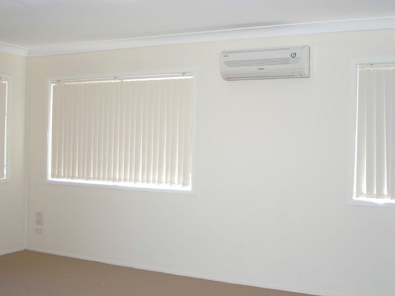 2/15 Bedser Street, Macgregor QLD 4109