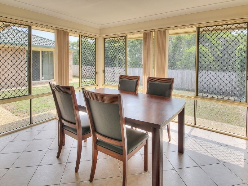 30 Kane Crescent, Mansfield QLD 4122