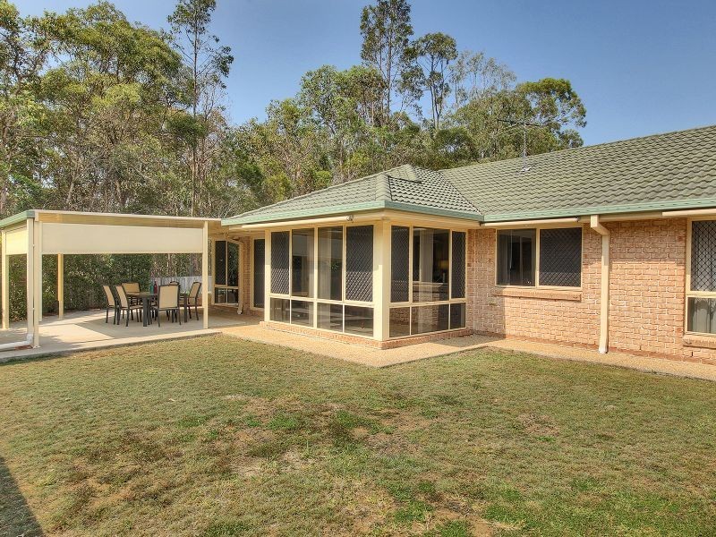 30 Kane Crescent, Mansfield QLD 4122