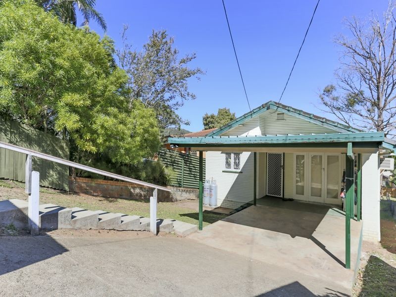 33 CREST ST, Mount Gravatt East QLD 4122