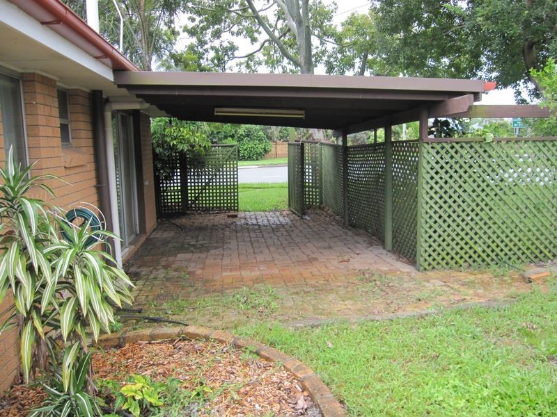 529 Broadwater Road, Mansfield QLD 4122