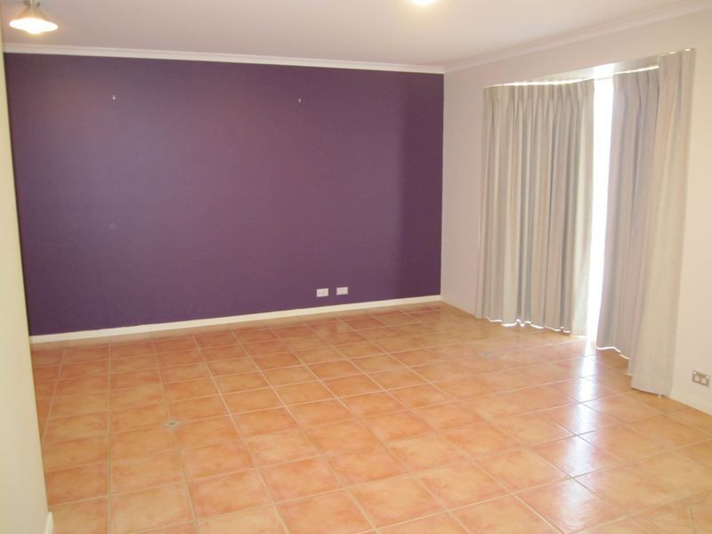 34 Blue Grass Crescent, Eight Mile Plains QLD 4113