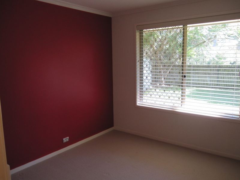 34 Blue Grass Crescent, Eight Mile Plains QLD 4113