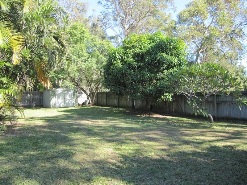 34 Blue Grass Crescent, Eight Mile Plains QLD 4113