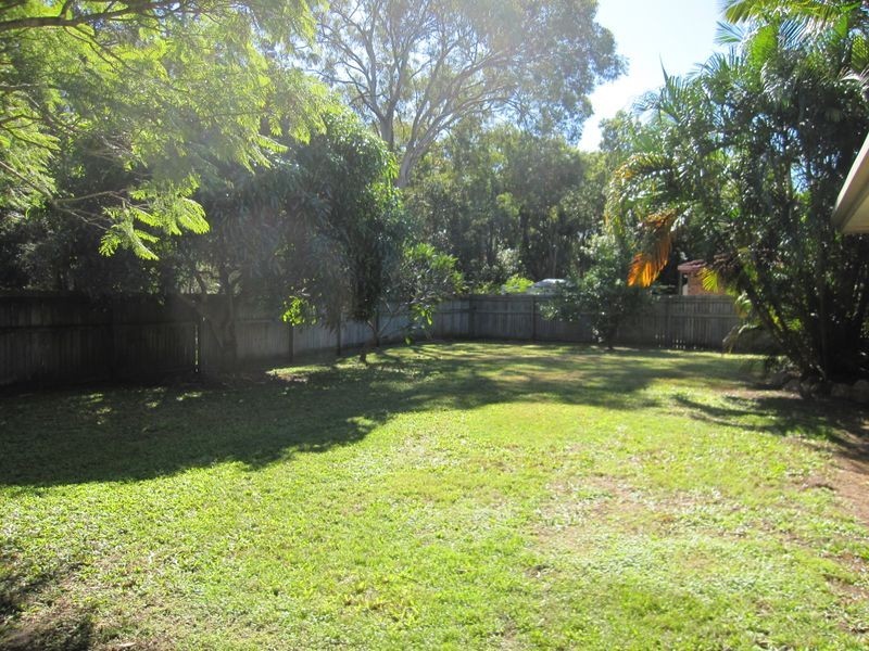 34 Blue Grass Crescent, Eight Mile Plains QLD 4113