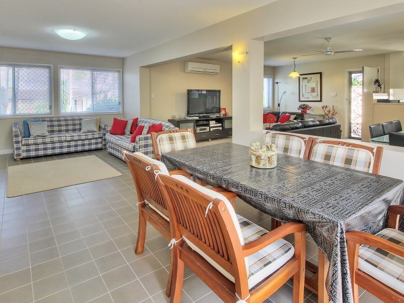 22 Eurydice Street, Robertson QLD 4109