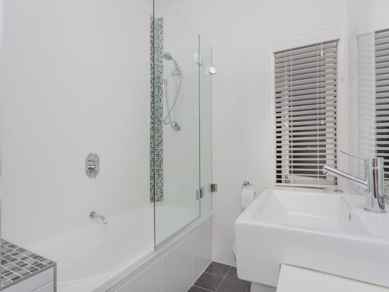 100 Lindwall Street, Upper Mount Gravatt QLD 4122