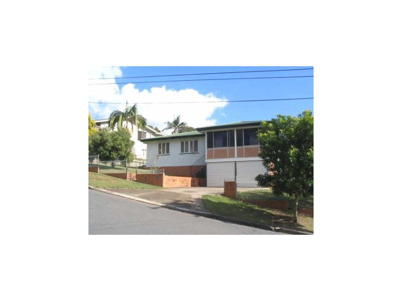 28 Pareena Crescent, Mansfield QLD 4122