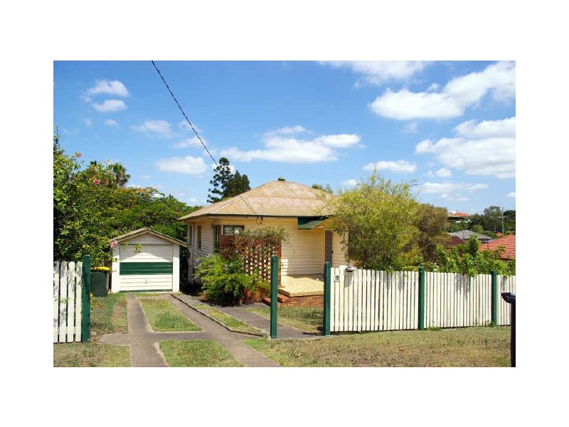 49 Herbert Street, Camp Hill QLD 4152