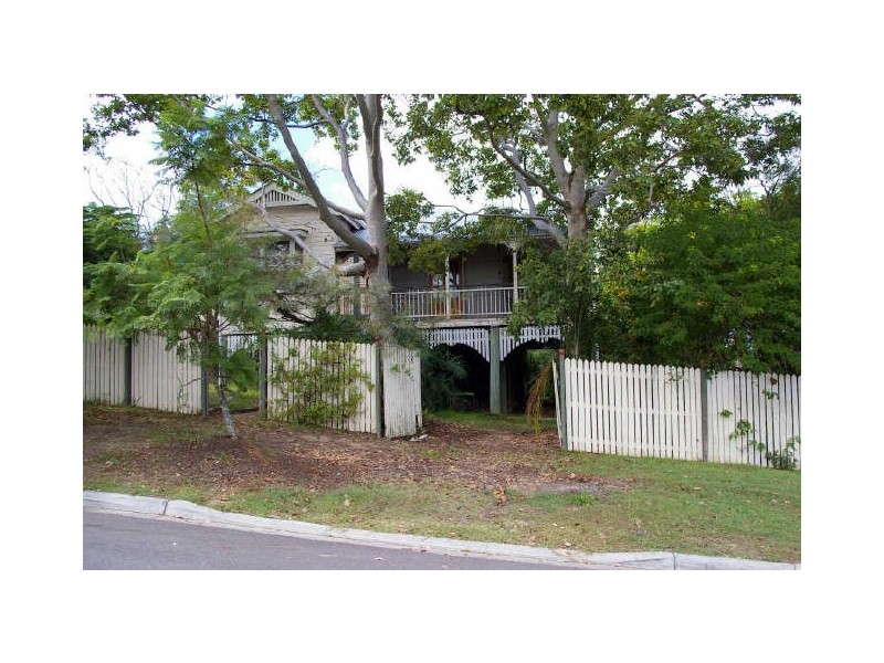 56 Bunya Street, Greenslopes QLD 4120