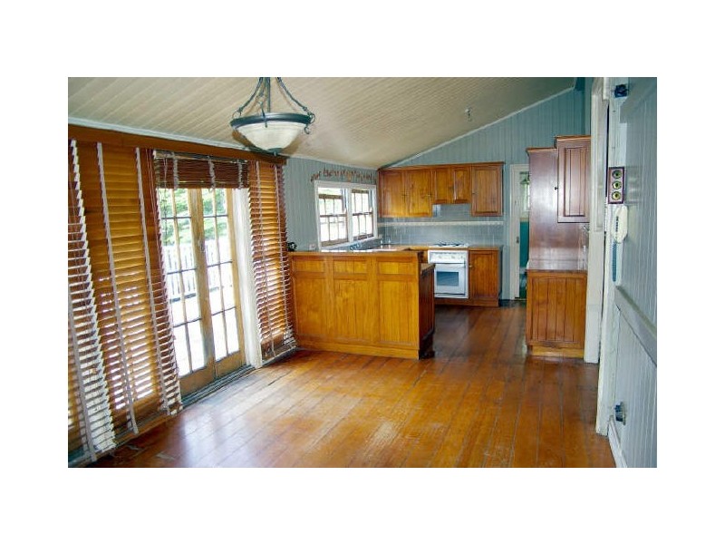 56 Bunya Street, Greenslopes QLD 4120