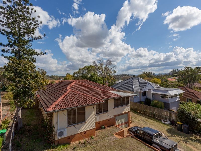 130 HOFF ST, Mount Gravatt East QLD 4122