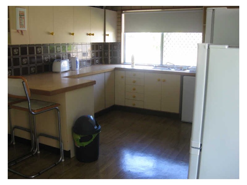 ROOM 5/74 Crewe Street, Mount Gravatt East QLD 4122