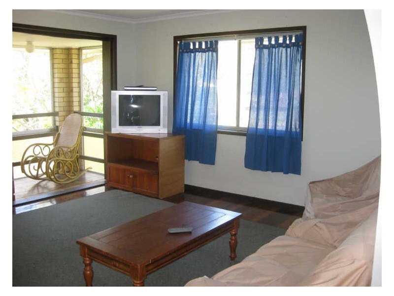 ROOM 5/74 Crewe Street, Mount Gravatt East QLD 4122