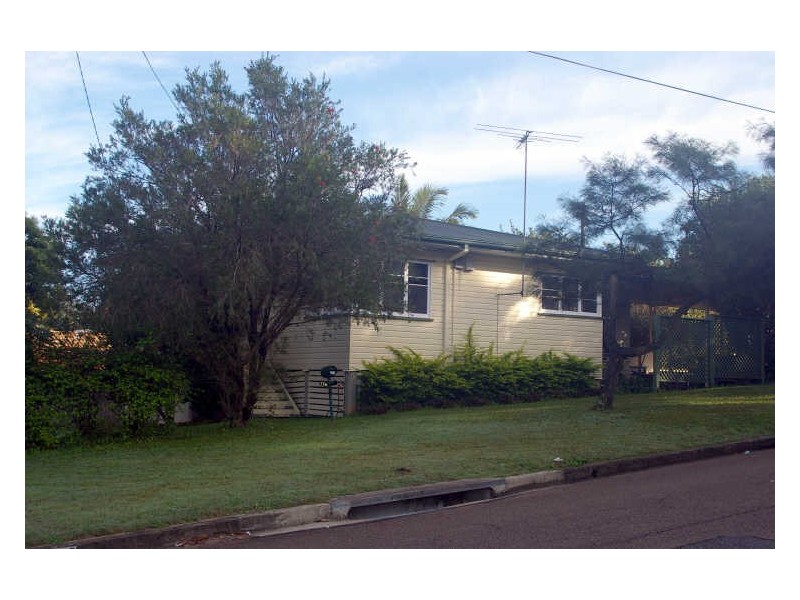 174 Broadwater Road, Mount Gravatt East QLD 4122