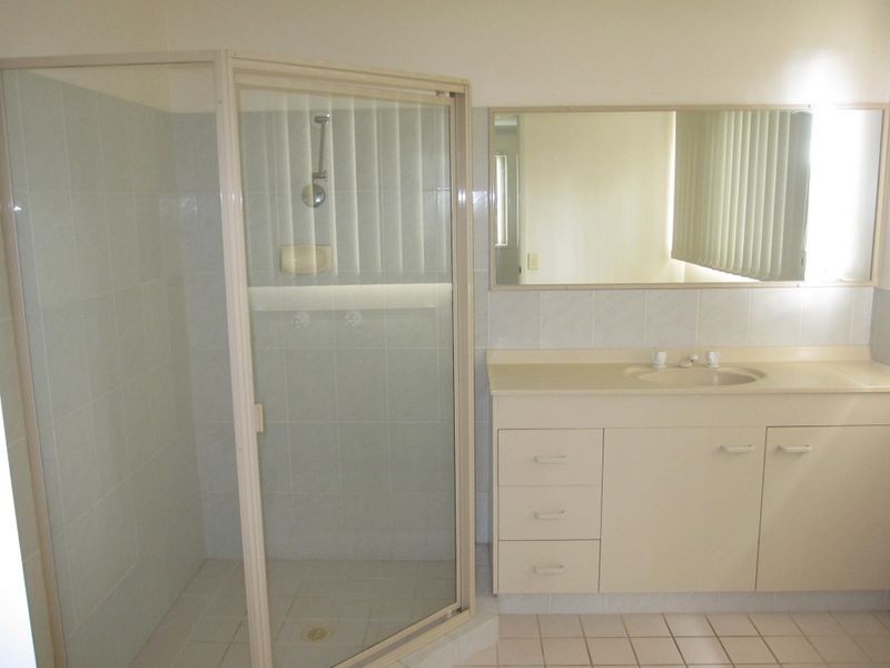 18 Marianna Street, Mansfield QLD 4122