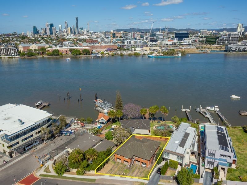 10 QUAY STREET, Bulimba QLD 4171