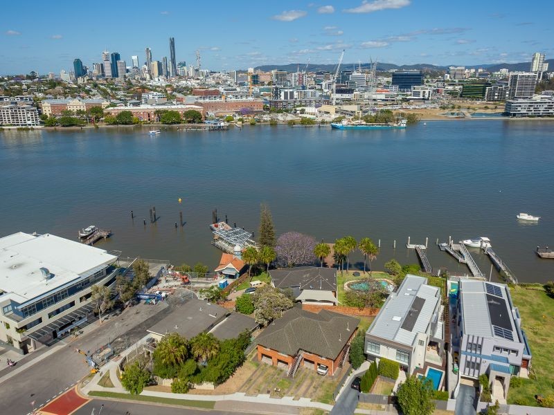 10 QUAY STREET, Bulimba QLD 4171