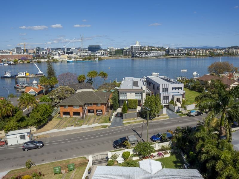 10 QUAY STREET, Bulimba QLD 4171