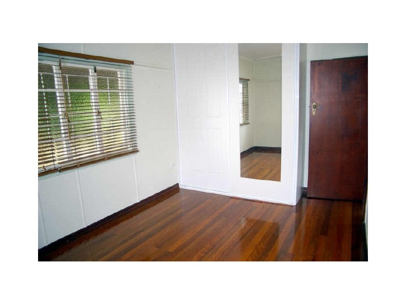 10 Pettigrew Street, Mount Gravatt East QLD 4122