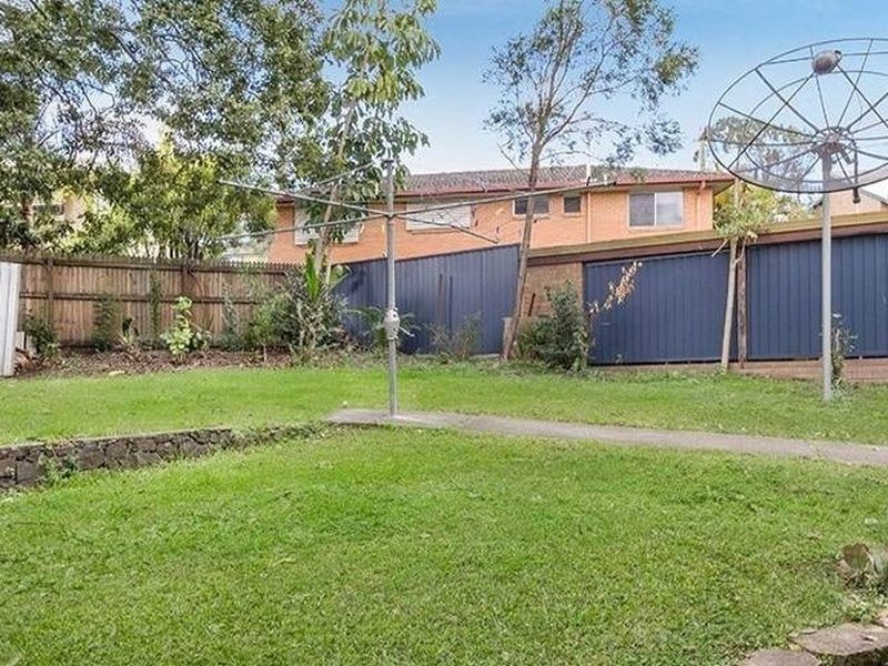 16 Montreal Street, Wishart QLD 4122