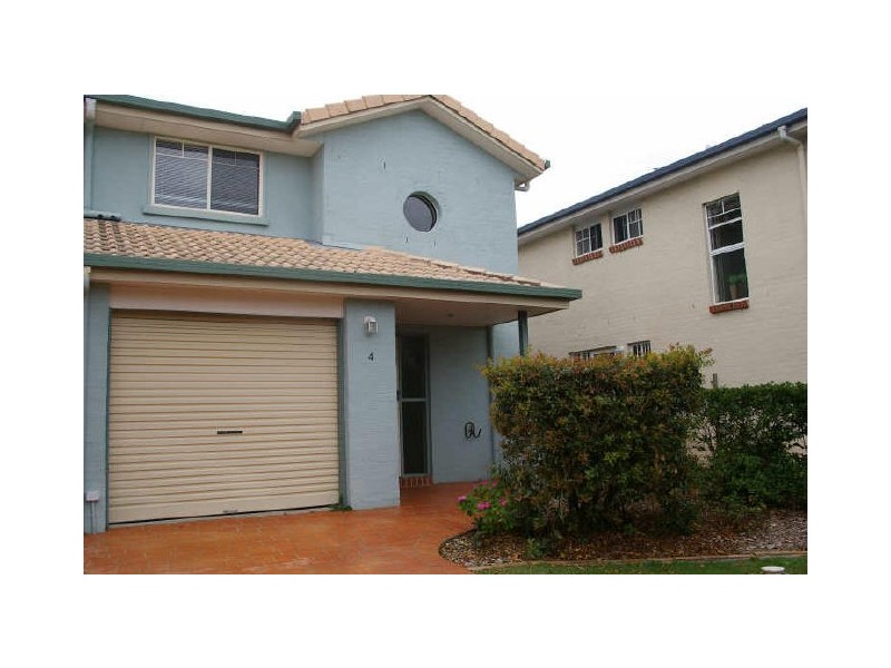 4/18 Delavan Street, Wishart QLD 4122