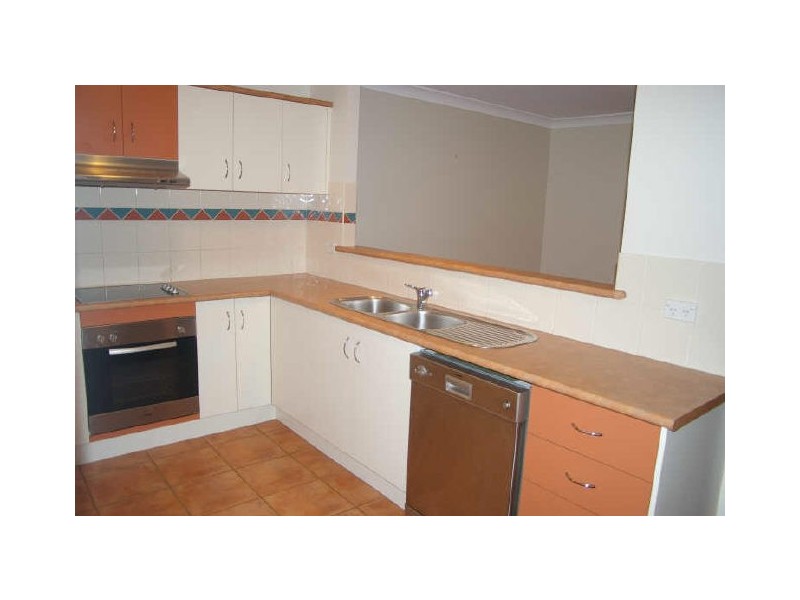 4/18 Delavan Street, Wishart QLD 4122