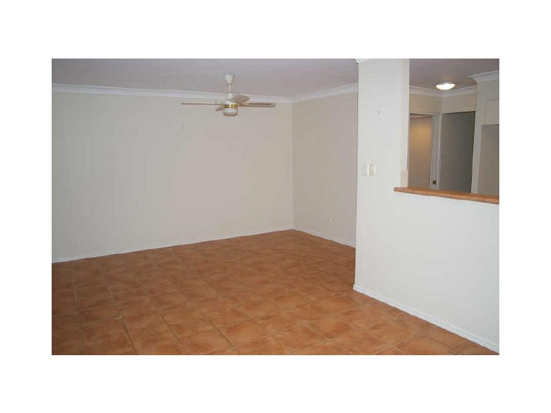 4/18 Delavan Street, Wishart QLD 4122