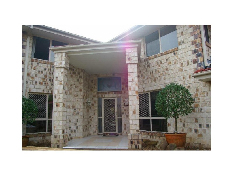11 Fig Tree Close, Mackenzie QLD 4156