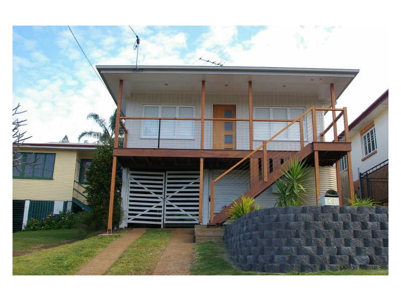 17 Miriam Street, Holland Park West QLD 4121