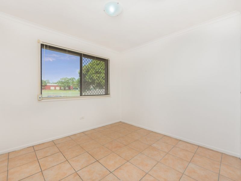 6 POLARIS AVENUE, Kingston QLD 4114