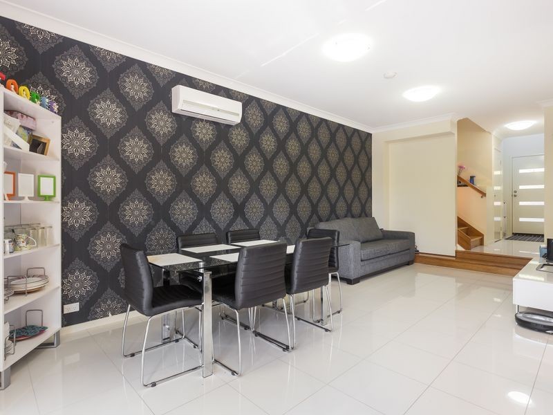 2/9 GREENING STREET, Mount Gravatt QLD 4122