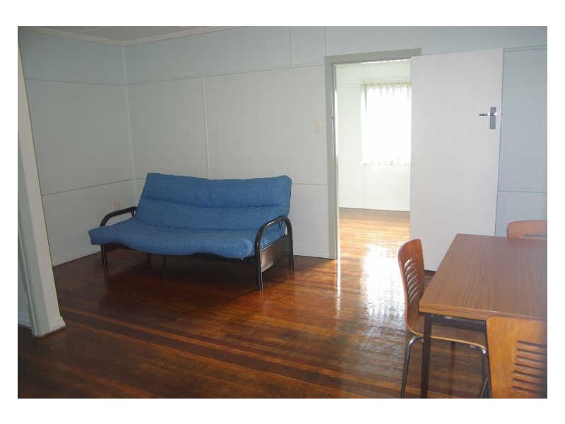 35 Broadwater Road, Mount Gravatt East QLD 4122