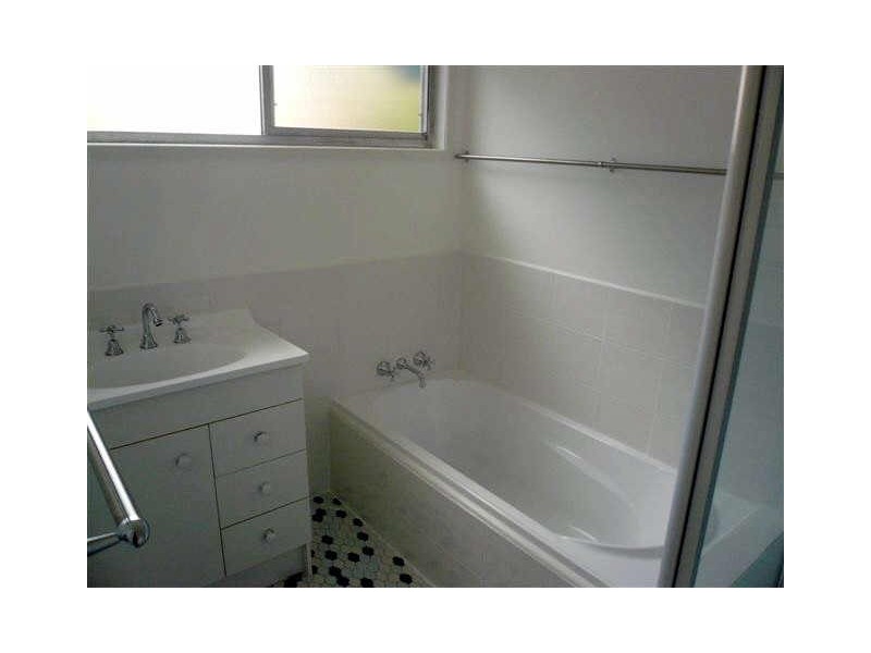 21 Edgehill Street, Nathan QLD 4111