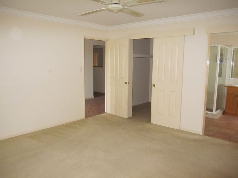 11 Kentwell Place, Wishart QLD 4122