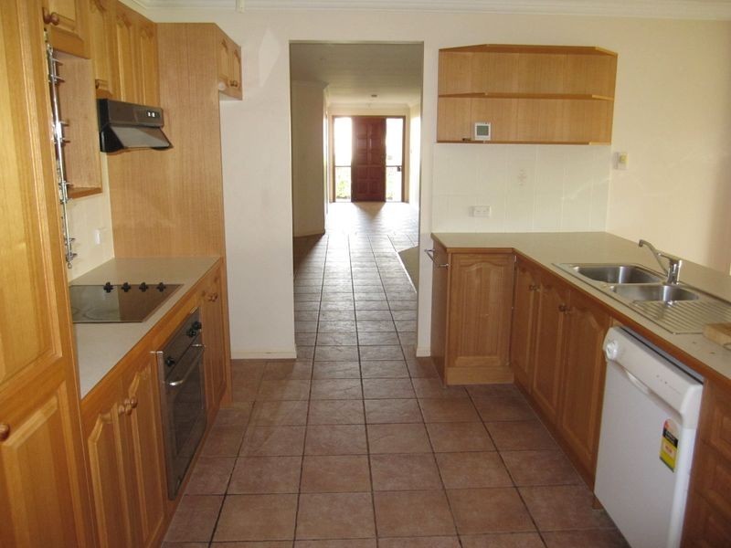 11 Kentwell Place, Wishart QLD 4122