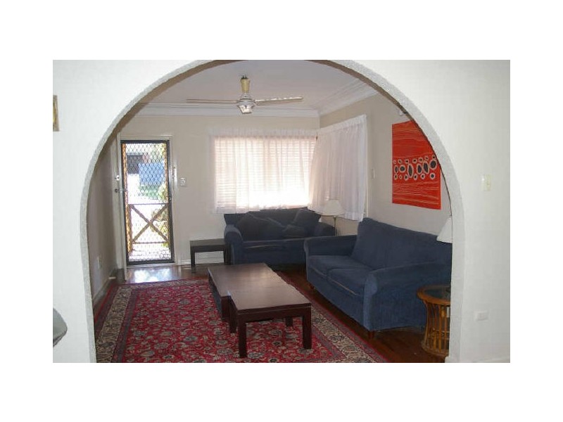 147 Nursery Road, Holland Park QLD 4121