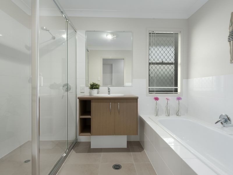 24 Higgs Circuit, Wynnum West QLD 4178